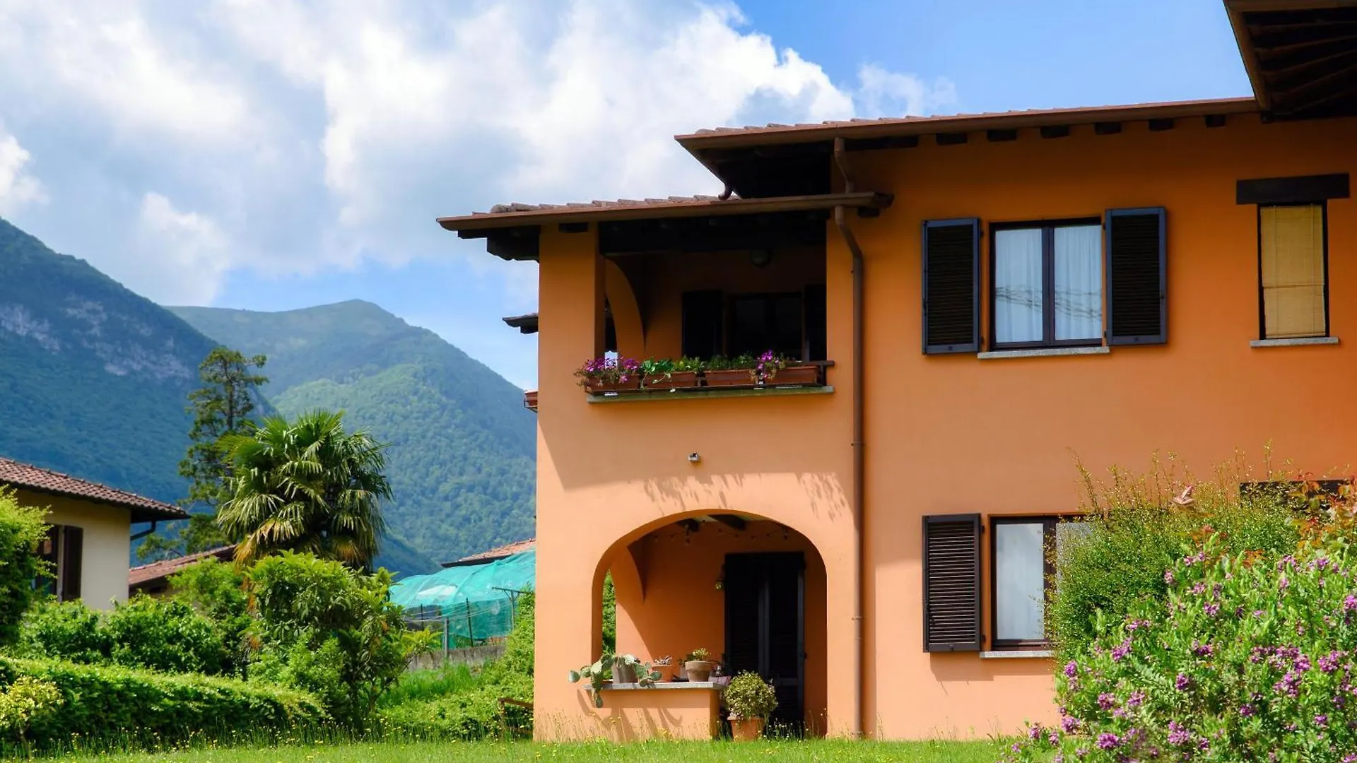 Poggio Fiorito Apartment By Quokka 360 - In The Village Of Menaggio